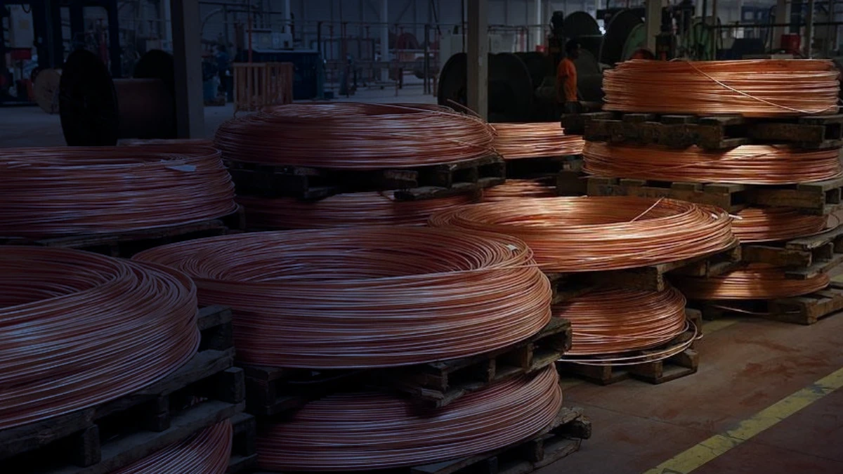 Bakır fiyatlarında gerileme: LME stokları 8 yılın zirvesine &ccedil;ıktı