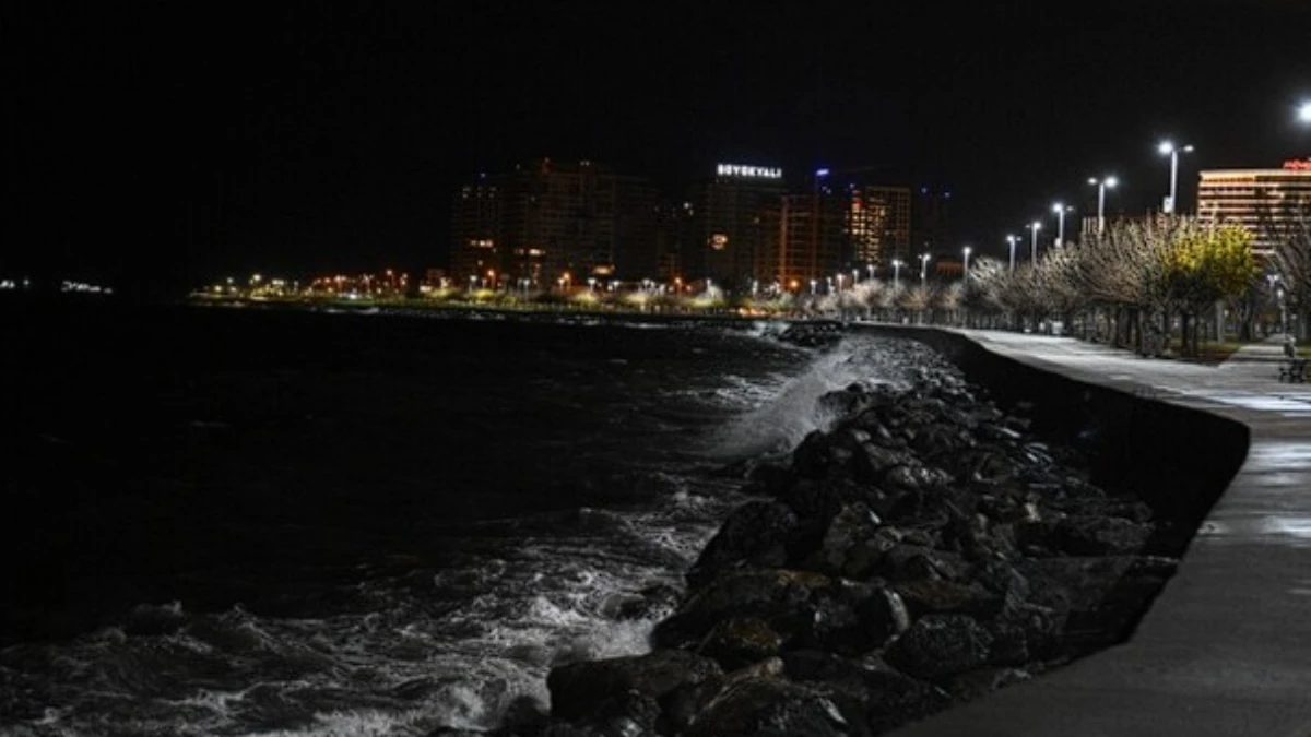 SON DAKİKA: Batı Karadeniz i&ccedil;in fırtına uyarısı: İstanbul Valiliğinden kritik a&ccedil;ıklama