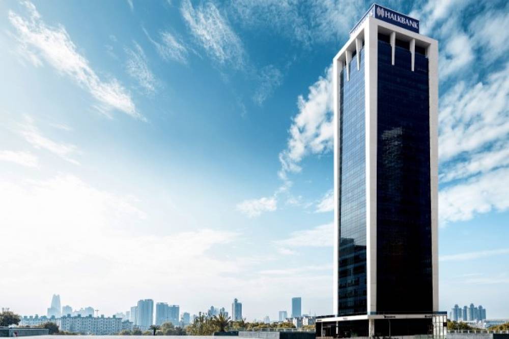 Halkbank&rsquo;ın yurt dışı kaynak erişimi g&uuml;&ccedil;lendi