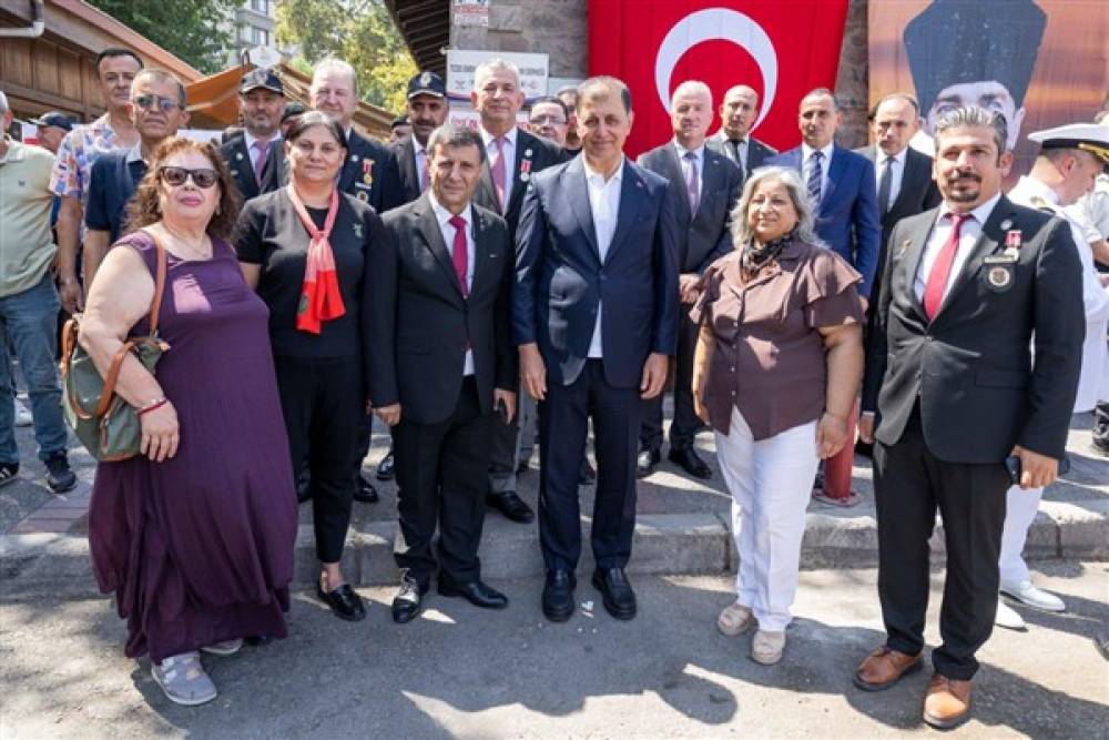 İzmir&rsquo;de şehit aileleri ve gaziler i&ccedil;in &Ouml;zel Şeref G&uuml;n&uuml; programı d&uuml;zenlendi