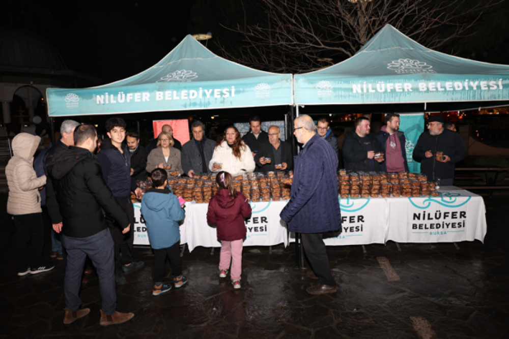 Nil&uuml;fer&rsquo;de kandil geleneği yaşatıldı