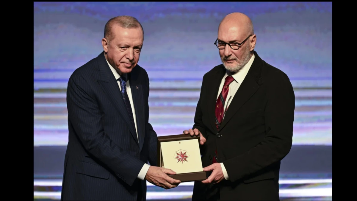 Cumhurbaşkanlığı K&uuml;lt&uuml;r ve Sanat B&uuml;y&uuml;k &Ouml;d&uuml;l&uuml; Prof. Dr. S&uuml;leyman Seyfi &Ouml;ğ&uuml;n&rsquo;e