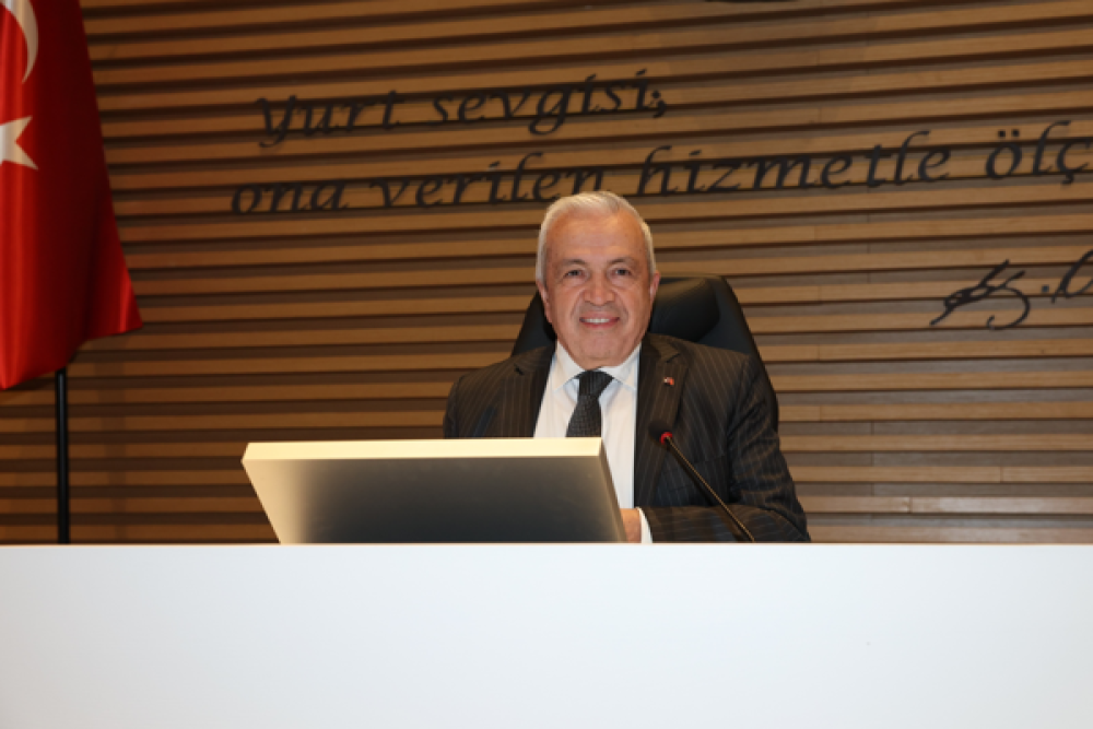 Başkan &Ouml;zdemir: Vatandaşın verdiği parayı yatırıma d&ouml;n&uuml;şt&uuml;r&uuml;yoruz