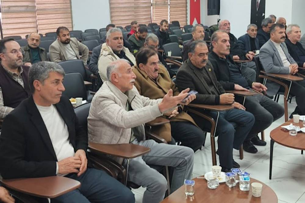 Batman&rsquo;da muhtarlara bilgilendirme toplantısı d&uuml;zenlendi