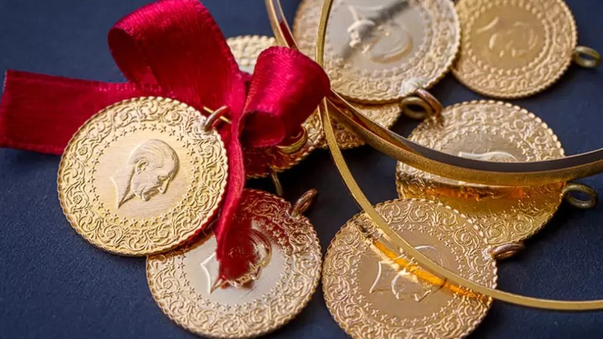 ABD'nin İran&rsquo;a saldırısı sonrası altın gram fiyatı Kapalı&ccedil;arşı'da 8 bin TL&rsquo;yi g&ouml;rd&uuml;: Altın fiyatları y&uuml;kselecek mi?