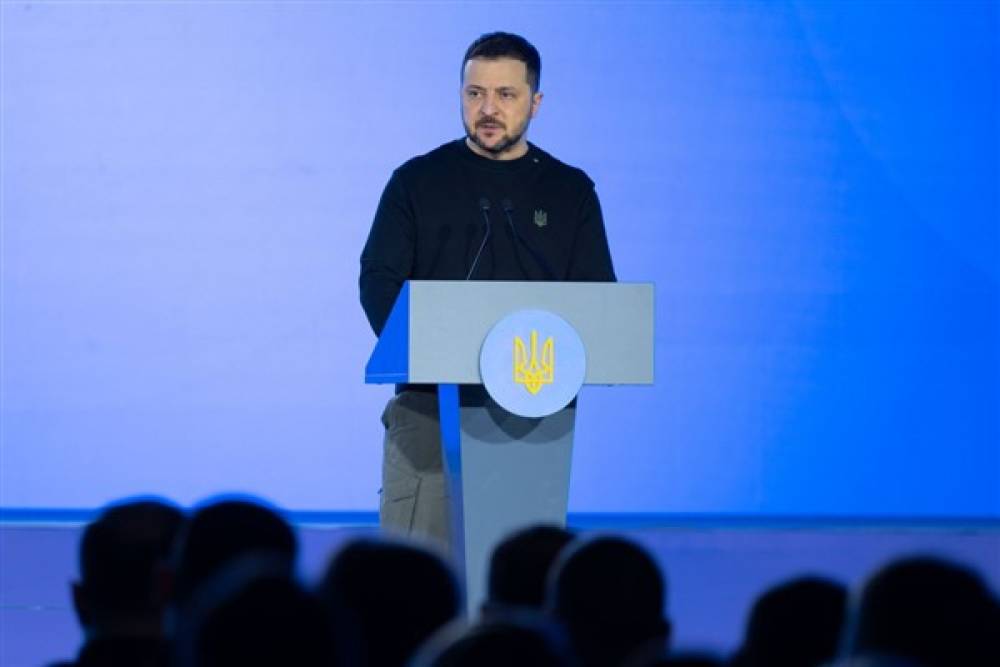 Zelenski: Kiev b&ouml;lgesindeki m&uuml;himmat deposu patlamaları soruşturulacak