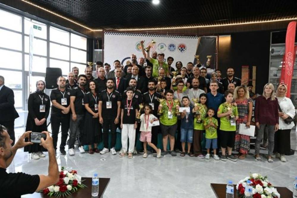Uluslararası Altın Kayısı Satran&ccedil; Turnuvası sona erdi