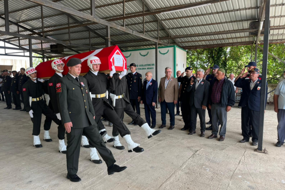 Kocaeli Valiliği: Kıbrıs Gazisi Remzi Kar son yolculuğuna uğurlandı