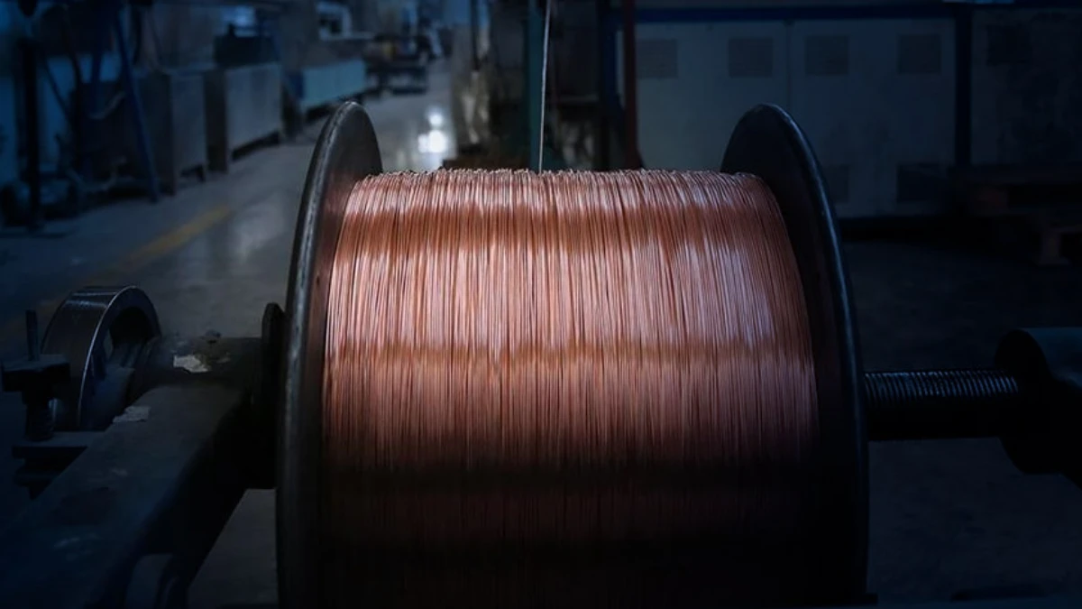 Tatil sonrası sert y&uuml;kseliş: Bakır tarihi zirveye koşuyor