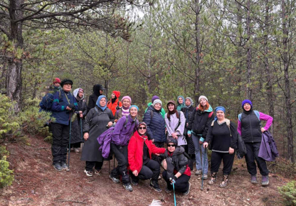K&uuml;tahya'da doğa y&uuml;r&uuml;y&uuml;ş&uuml;nde vatandaşlar bir araya geldi