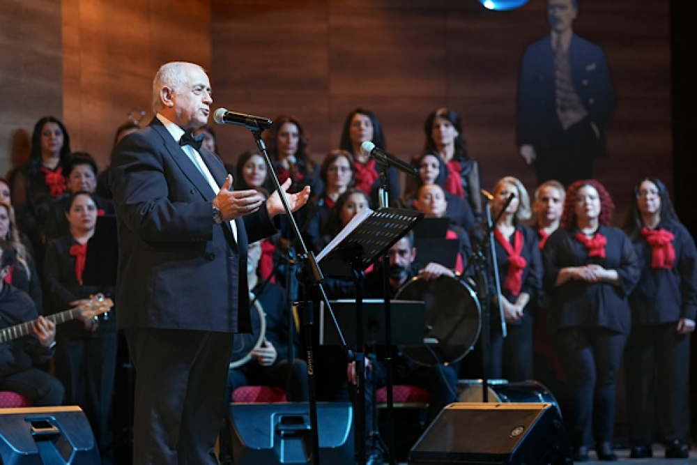 Atat&uuml;rk&rsquo;&uuml;n Ankara&rsquo;ya Gelişinin 106. yıld&ouml;n&uuml;m&uuml; Etimesgut&rsquo;ta konserle anıldı