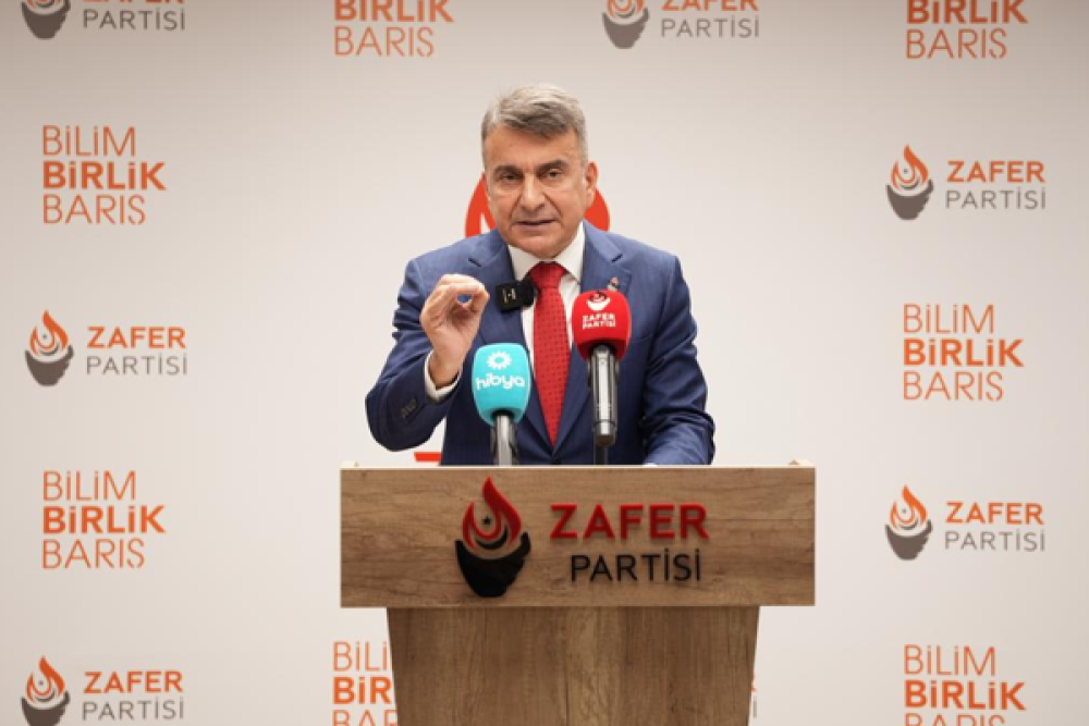 Karamahmutoğlu: A&ccedil;ıklanan asgari &uuml;cret yasal tanımıyla &ouml;rt&uuml;şm&uuml;yor