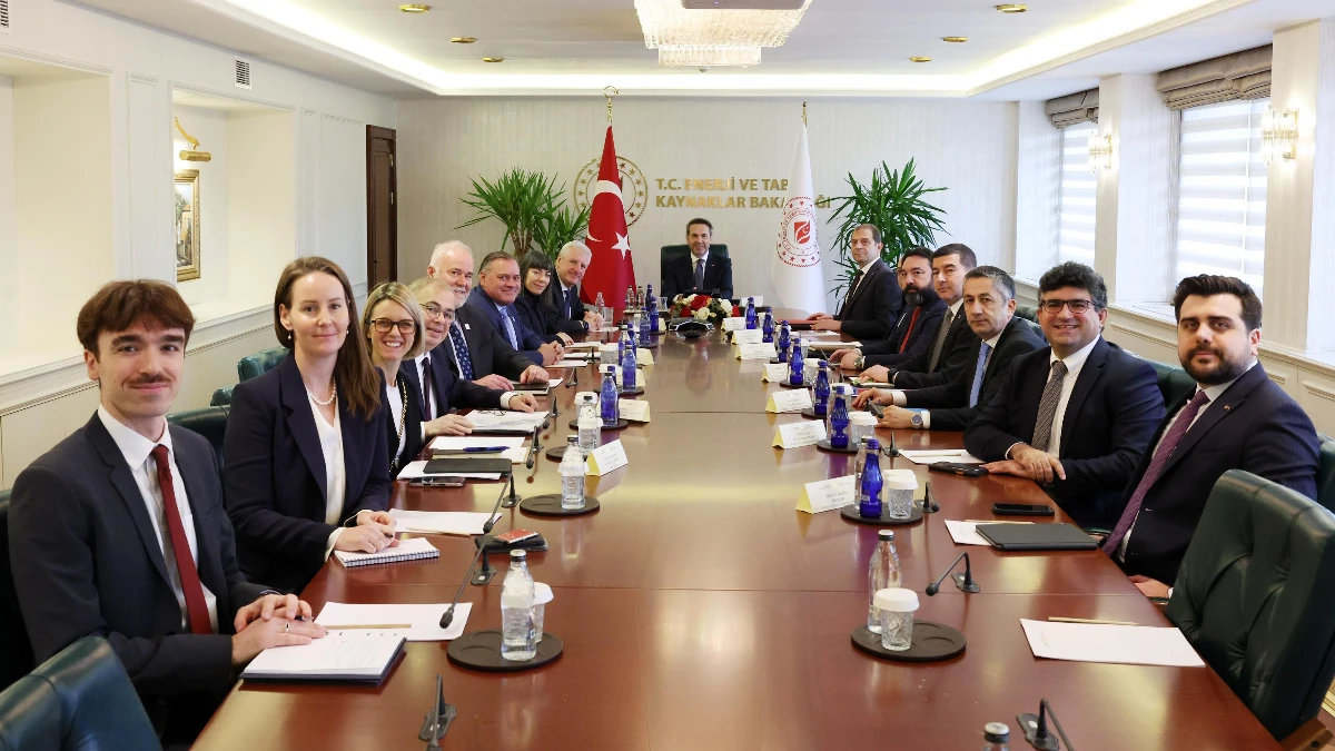 Kanada ile n&uuml;kleer g&ouml;r&uuml;şmesi: K&uuml;&ccedil;&uuml;k mod&uuml;ler reakt&ouml;rler masada