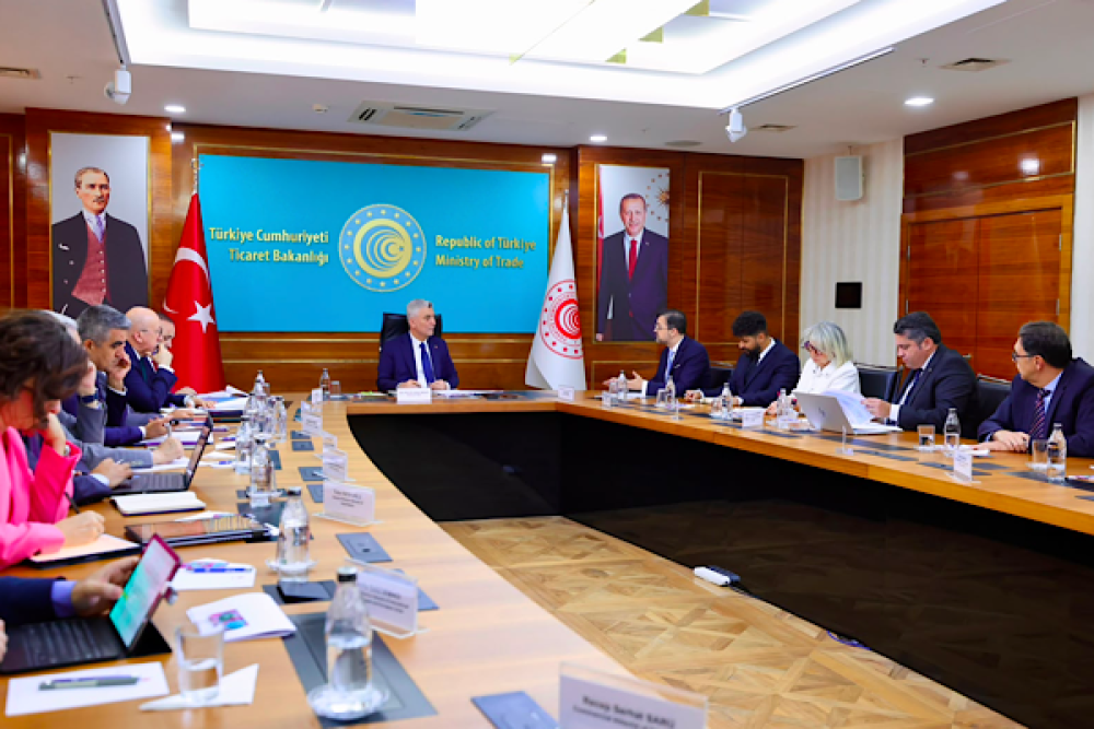 Ticaret Bakanı Bolat, Brezilya sermayeli şirket temsilcileriyle g&ouml;r&uuml;şt&uuml;