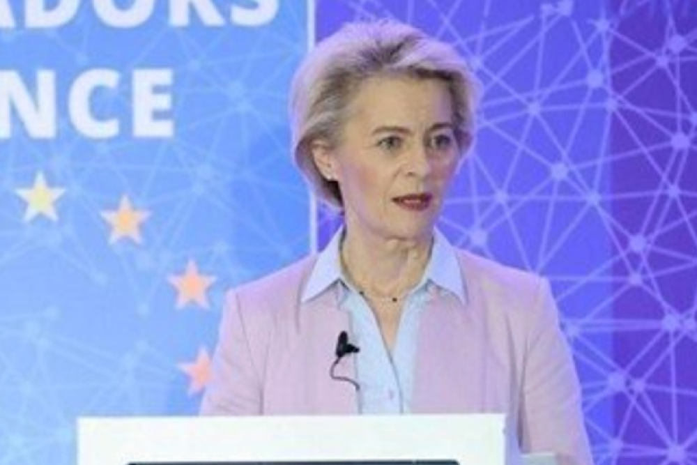 Von der Leyen&rsquo;den Yunanistan&rsquo;da hayatını kaybeden itfaiyeciler i&ccedil;in taziye mesajı
