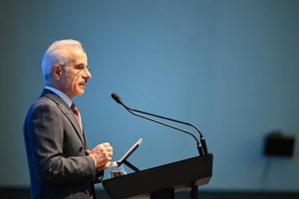 Uraloğlu, Bolu Dağı'nda Karayolları personeliyle bir araya geldi