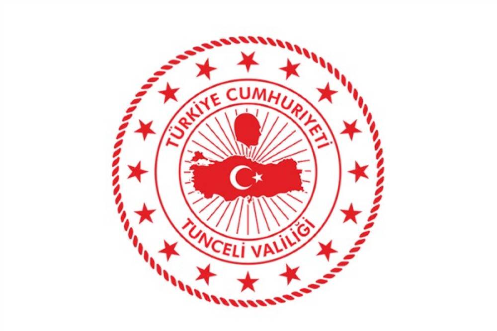 Tunceli'de motokurye ve kış lastiği bulunmayan ara&ccedil;ların trafiğe &ccedil;ıkması yasaklandı