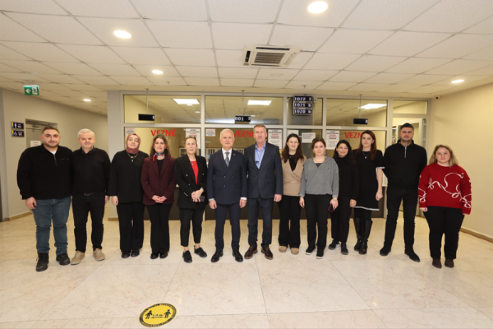 Başkan &Ccedil;alık, belediye &ccedil;alışanlarıyla bir araya geldi