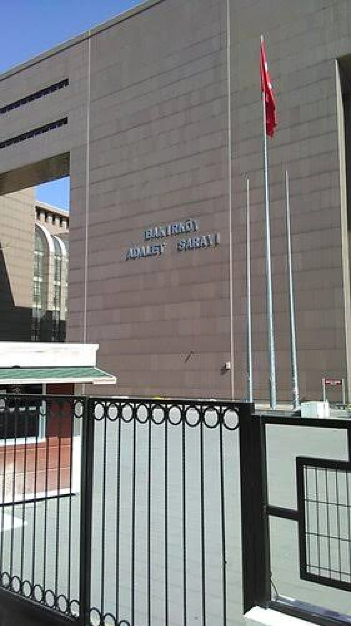 GAZETECİ HAKAN TOSUN CİNAYETİNDE KARAR: ABDURRAHMAN MURAT VE ADNAN ŞAHİN'E İNDİRİMSİZ M&Uuml;EBBET