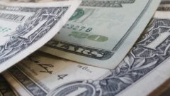 Döviz piyasalarında dolar karşısında yükseliş