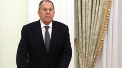 Lavrov: Seçimlere katılmak, Rusya’yı zayıflatmak isteyenlere ortak yanıt olacak