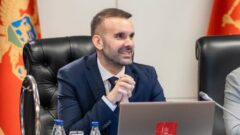 Spajic: Artık aile ile iyi bir yaşam arasında seçim yapmak zorunda değilsiniz