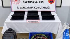 Sakarya’da iş yerlerinden hırsızlık yapan 2 şüpheli tutuklandı