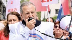 Buca’da Kadın El Emeği Pazarı’nda Tuğba da üretime katılıyor