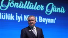Bakan Bak’tan VakıfBank’a tebrik mesajı