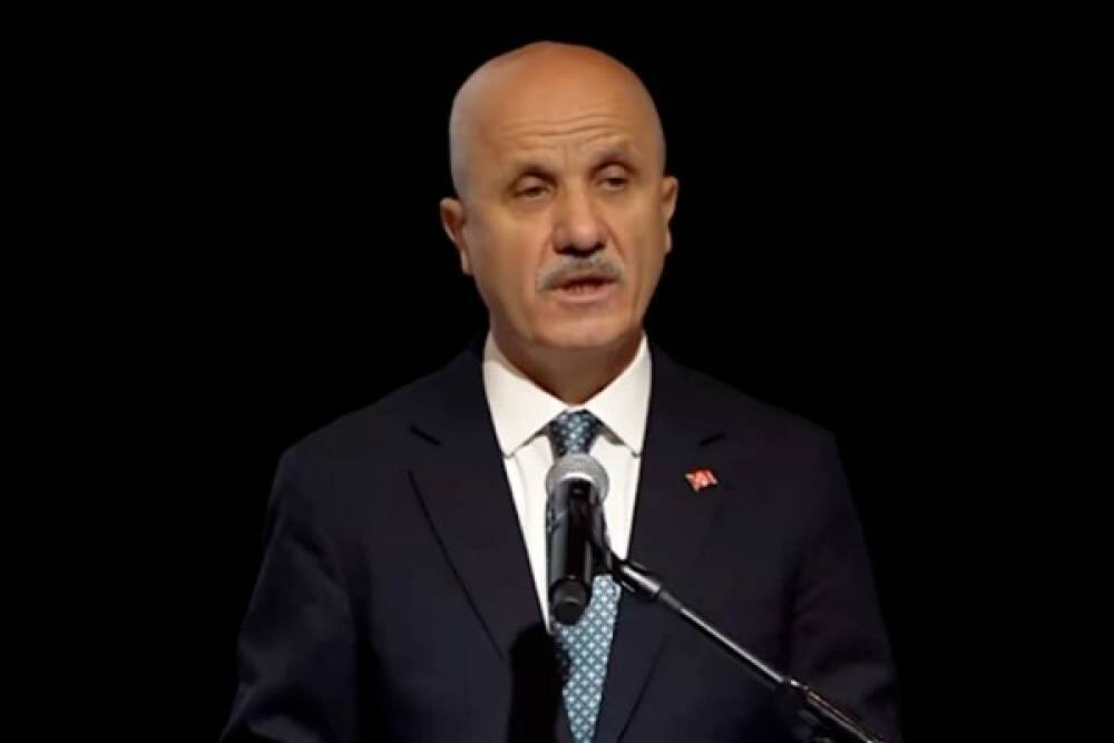 Özvar: Daha fazla üniversiteyi dünya sıralamalarında üst sıralara taşımayı hedefliyoruz