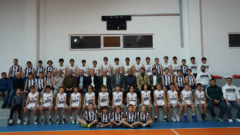 Orhangazi Belediyespor’un dört basketbol takımına malzeme desteği