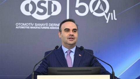 Bakan Kacır: Metal sanayimizi daha ileri taşıyacağız