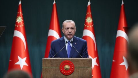Erdoğan: Türkiye sokakta bulunmamıştır, sokağa teslim edilecek bir ülke de değildir