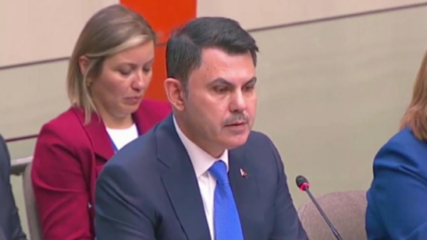 Bakan Kurum, AK Parti buluşmasında Konyalılarla buluştu