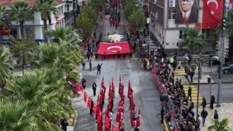 Manisa’da Cumhuriyet Bayramı geçit töreniyle kutlandı