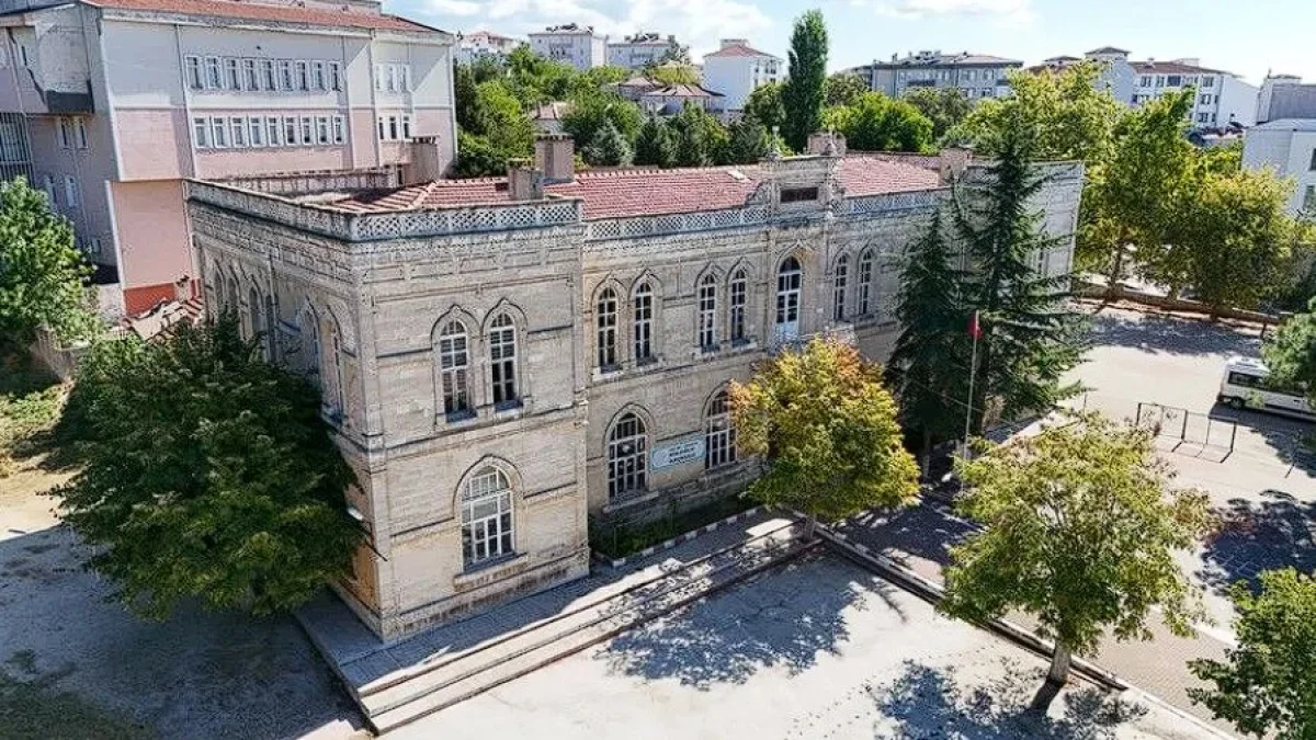 1917’den bugüne eğitim hiç bitmedi: Koloğlu İlkokulunun 109 yıllık hikayesi
