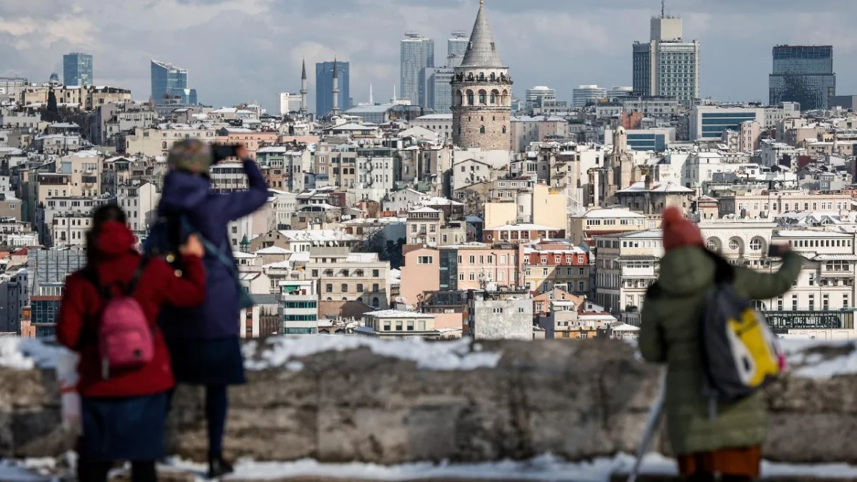 2027 bütçe hedefleri netleşti: Turizmde 70 milyar dolarlık gelir öngörülüyor