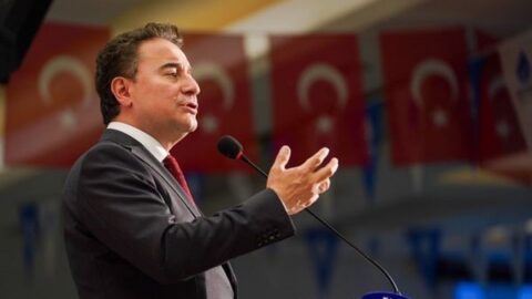 Babacan, İzmir depreminde hayatını kaybedenleri andı