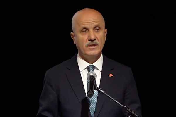 Özvar, Taşkent’te Uluslararası Eğitim Forumu’na katıldı