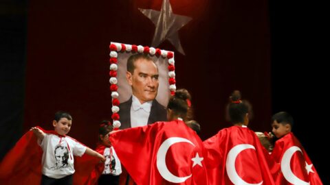 Eskişehir’de miniklerden 29 Ekim gösterisi
