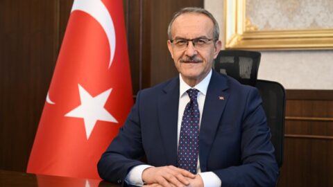Vali Yavuz: Cumhuriyet bağımsızlık idealinin en kıymetli eseridir