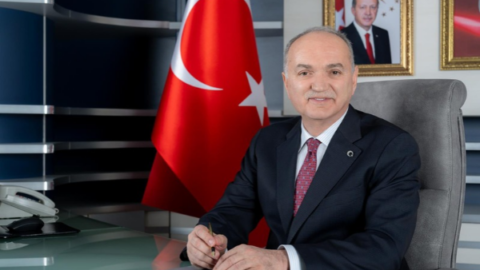 Başkan Özlü, Cumhuriyet Bayramı’nı kutladı
