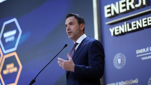 Bakan Bayraktar: Türkiye-İtalya ilişkileri örnek teşkil ediyor