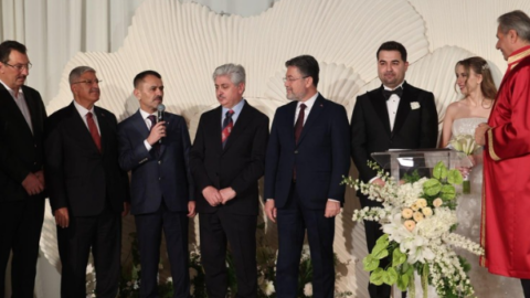 Vali Aktaş, Dilay ve Doğukan çiftinin nikah törenine katıldı