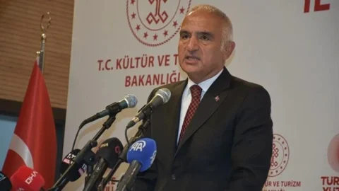 Gece müzeciliğinde ziyaretçi rekoru: 1,3 milyon kişi tarihi mekanlara akın etti