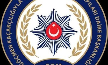 İZMİR / URLA – GÖÇMEN KAÇAKÇILIĞI DAVASINDA DİYAR AKYOL’A 5 YIL 2 AY 15 GÜN HAPİS